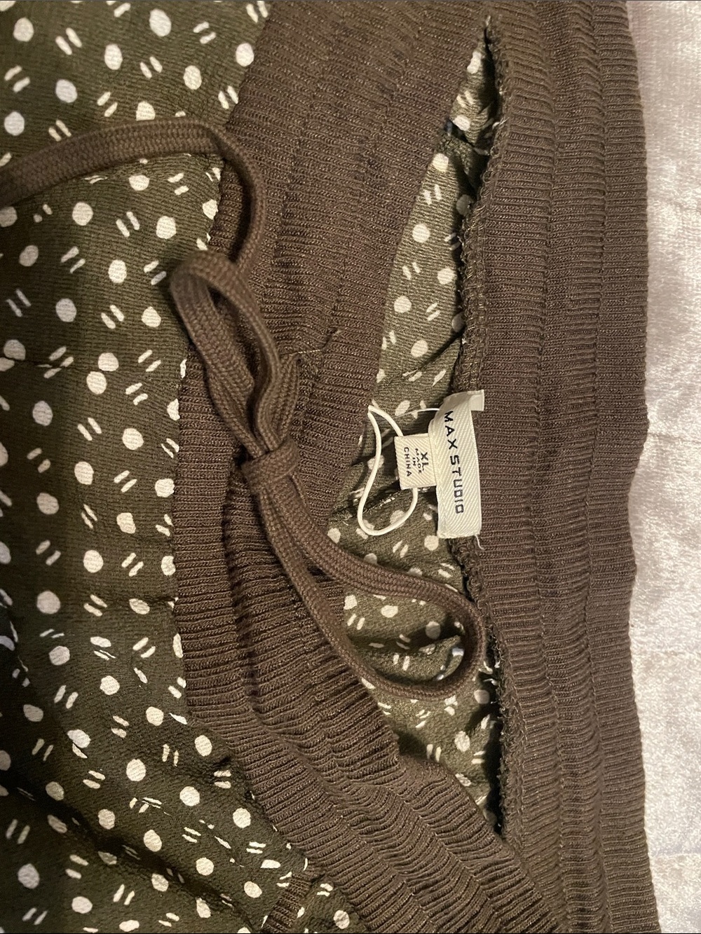 Max Studio Olive Green Wide-Leg Printed Pull-On Pants - Picture 2 of 3